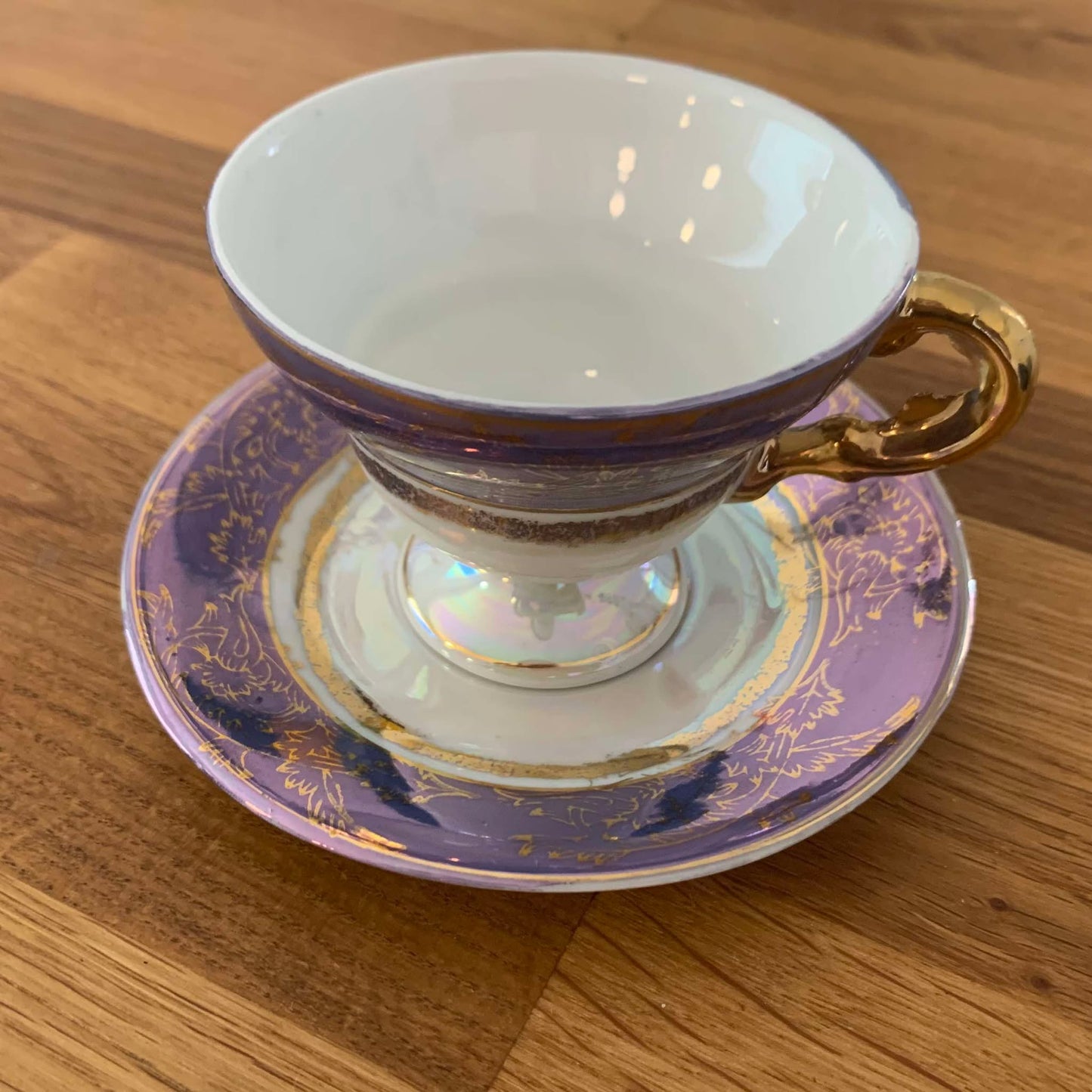 Cup and saucer 011
