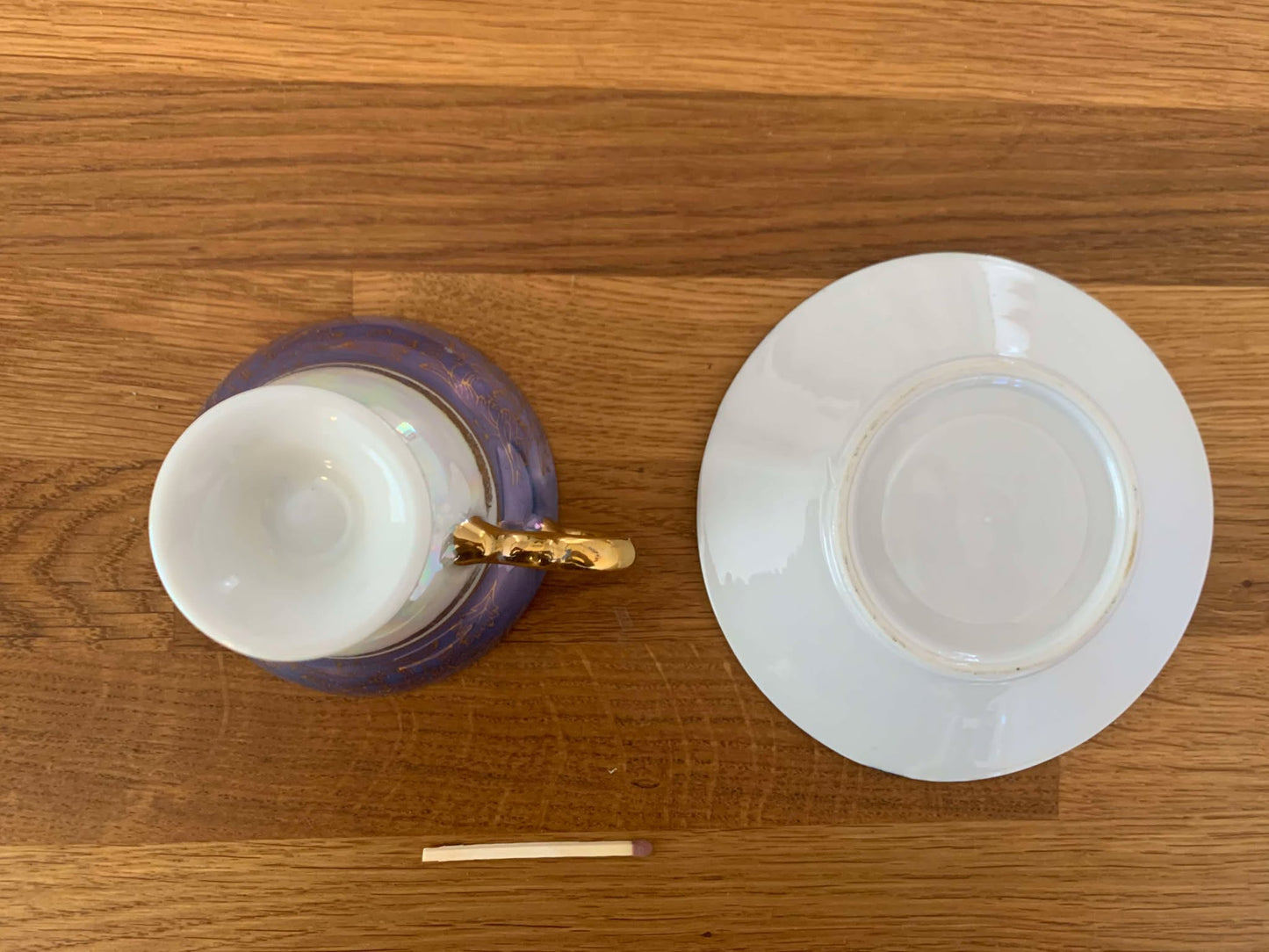 Cup and saucer 011